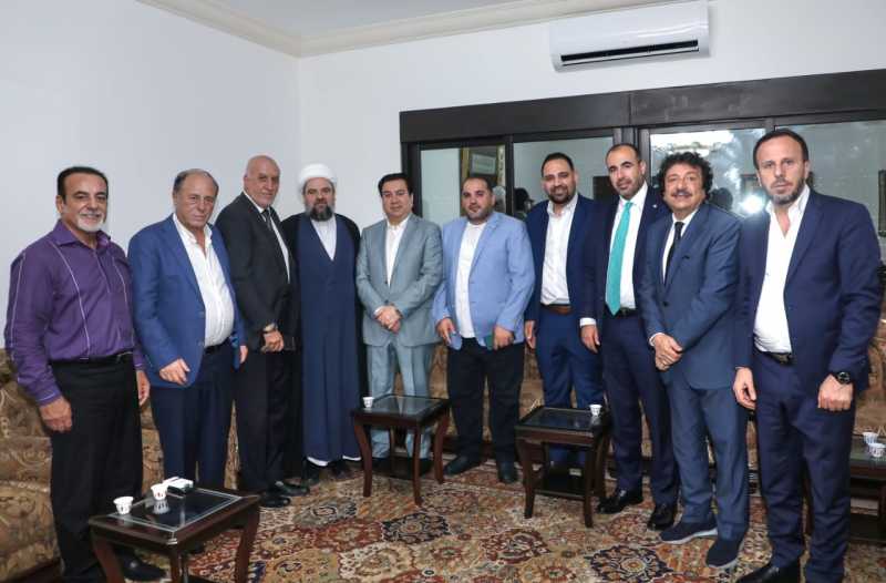 وفد لقاء رجال الاعمال في زيارة لمفتي الجعفري الممتاز