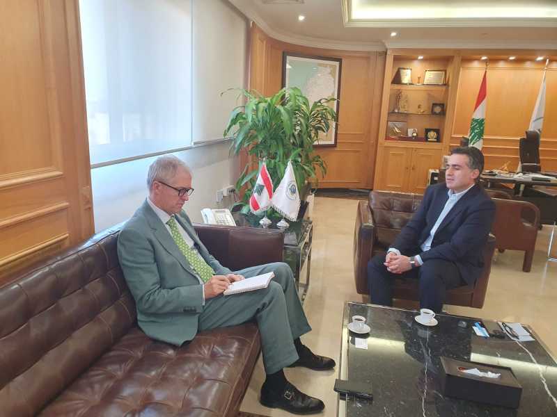 حمية استقبل سفير بلجيكا ضرورة الوقف الفوري للعدوان الإسرائيلي