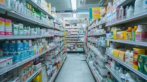 الاخبار _ راجانا حمية  الحرب تقلّص قطاع الصيدلة 400 صيدلية خارج العمل