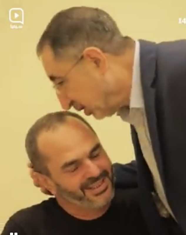 رئيس تكتل بعلبك الهرمل النائب الدكتور حسين الحاج حسن خلال زياته الى مراكز الايواء وتفقد احوال النازح