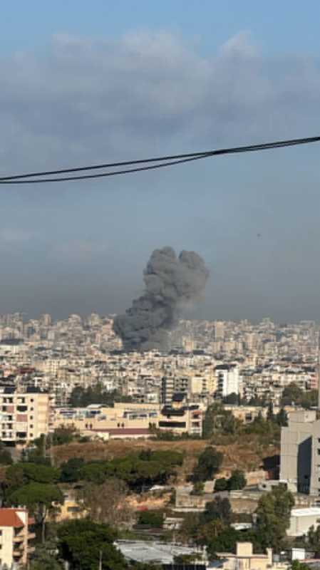 غارة إسرائيلية ثالثة على منطقة حارة حريك في الضاحية الجنوبية لبيروت