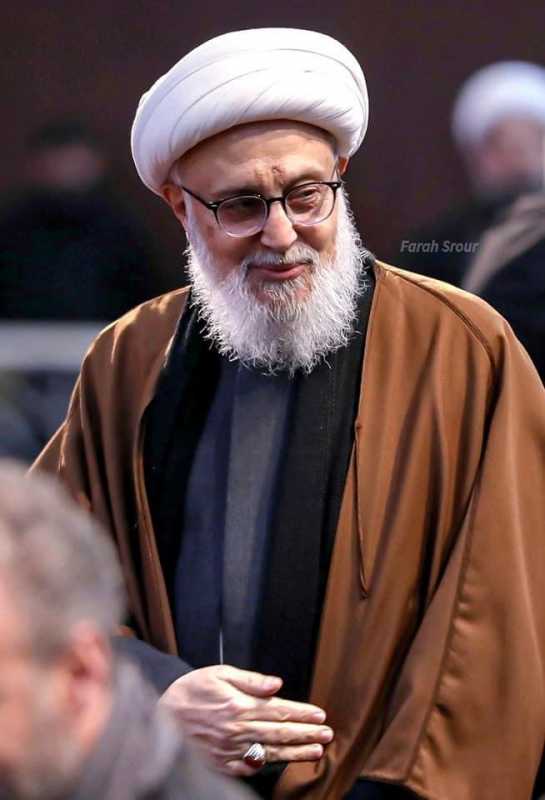 علماء سعداء على طريق القدس