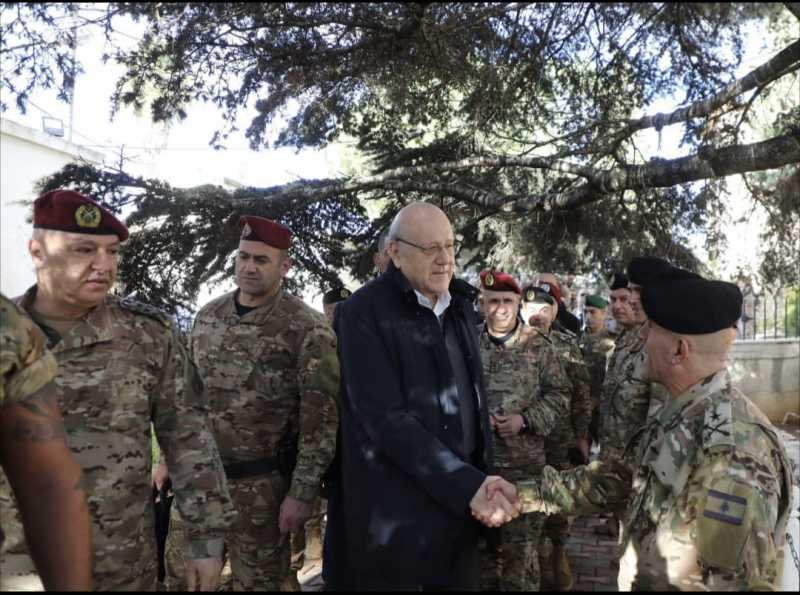  شامل روكز   على الجيش اللبناني أن يكون صلباً وأن يواجه إسرائيل إذا إستمرت الخروقات بعد الهدنة لأنه