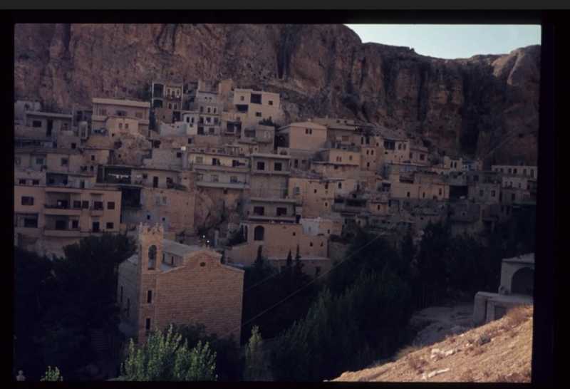 الاعلامي نضال حمادة