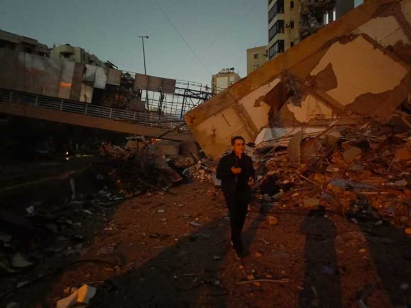 وزير الاشغال العامة الدكتور علي حمية يتفقد الجسور المهمدمة في ضاحية بيروت الجنوبية