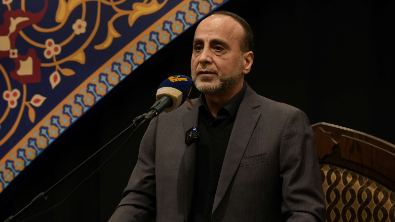 السيد عمار الموسوي لا يتخايلن أو يحلُمن أحد أنه يأتي زمن يكون فيه لبنان من دون مقاومة. السيد عمار الموسوي لا يتخايلن أو يحلُمن أحد أنه يأتي زمن يكون فيه لبنان من دون مقاومة.