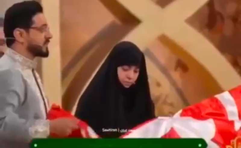 ".. فقد بَرَزَ إليهم أشبهُ الناس خَلْقاً وخُلُقاً ومَنْطِقاً برسولك محمد (صلى الله عليه وآله)