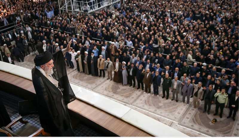 خامنئي يرسم الخطوط الحمر   أميركا - إيران اختبار إرادات