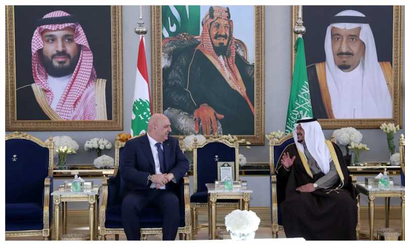 زيارة عون للسعودية... عودة لبنان إلى الحضن العربي أم مناورة في الوقت الضائع؟