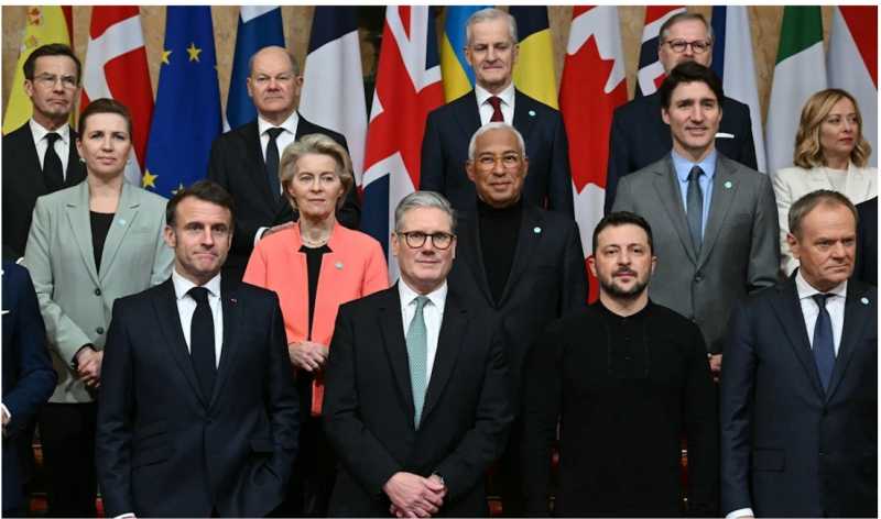 تواصلٌ أميركي - أوكراني تجميد التعاون «العسكري والاستخباري» مؤقّت