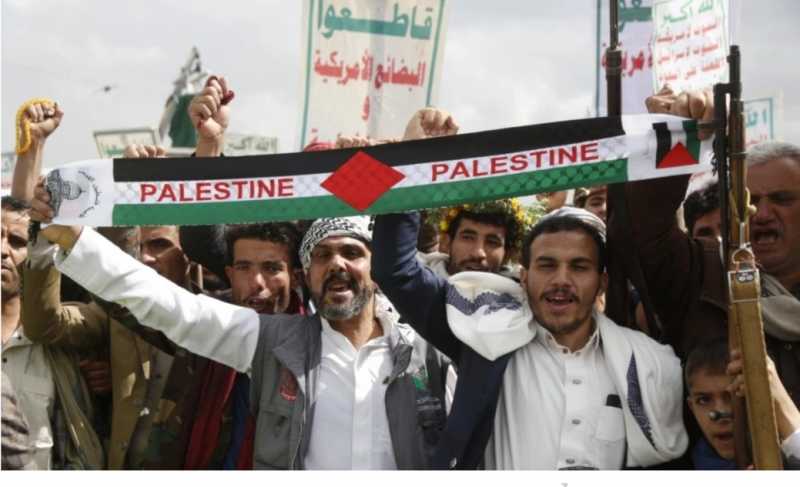 القوات المسلحة اليمنية تصد هجوماً أميركياً من البحر