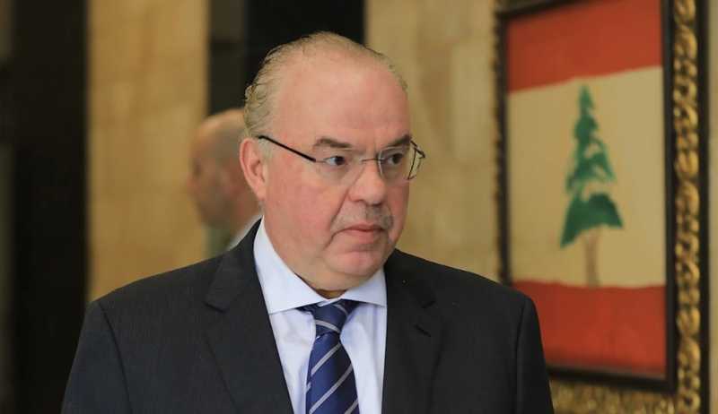 هل ينجح الحاج في تهريب مرسوم ترخيص «ستارلينك»؟ هل ينجح الحاج في تهريب مرسوم ترخيص «ستارلينك»؟