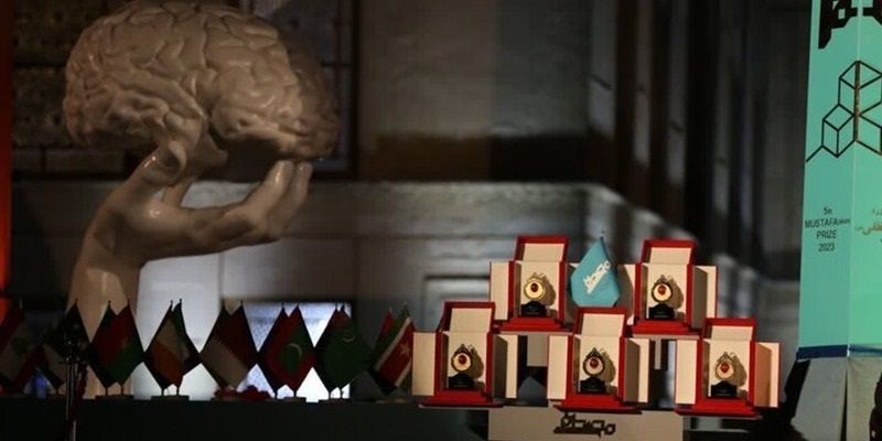 جائزة المصطفى… حين تكلّمت إيران علما جائزة المصطفى… حين تكلّمت إيران علما