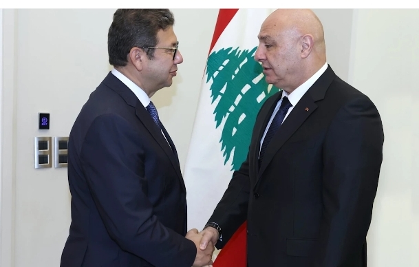 مسؤول مصري لـ«الأخبار» مبادرتنا مستمرّة ونتفهّم موقف حزب الله مسؤول مصري لـ«الأخبار» مبادرتنا مستمرّة ونتفهّم موقف حزب الله