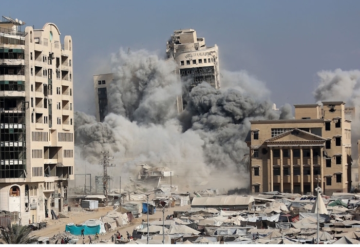 نتنياهو يتوعّد سكان غزة بـ«هجوم مكثّف» غادروها فوراً نتنياهو يتوعّد سكان غزة بـ«هجوم مكثّف» غادروها فوراً