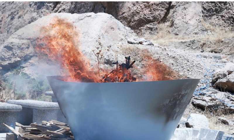 في عملية «تاريخية»... مقاتلون من «العمال الكردستاني» يحرقون أسلحتهم