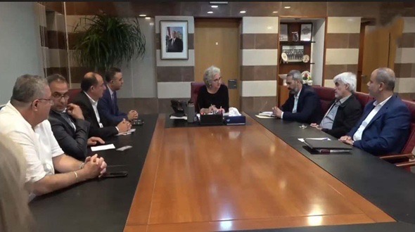 زار وفد مشترك من حركة أمل وحزب الله وزيرة التربية والتعليم العالي الدكتورة ريما كرامي في مقر الوزارة