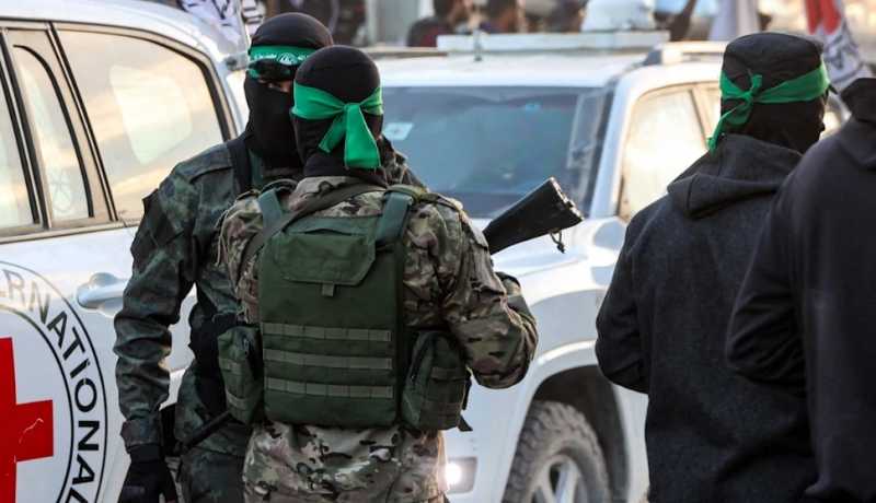 مسؤول في «حماس» يؤكد الحركة لن تسلّم سلاحها