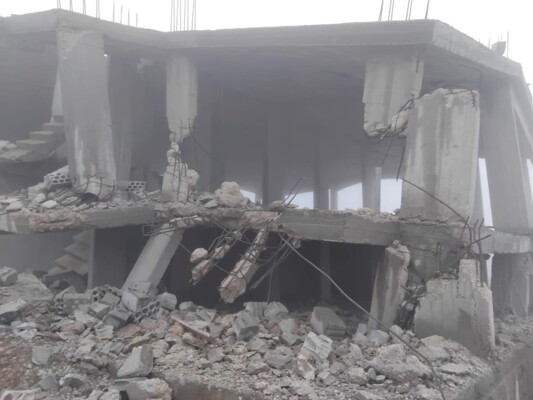 قوة صهيونية  فجرت منزلًا في أطراف ميس الجيل فجرًا