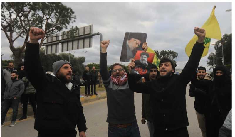 إلى جوزيف عون ونواف سلام السلم الأهلي رهن موقفكم