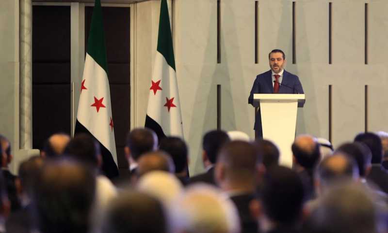 الشيباني يسرّب تحذيرات ثم ينفي دمشق تريد حلّ ملف الموقوفين فوراً الشيباني يسرّب تحذيرات ثم ينفي دمشق تريد حلّ ملف الموقوفين فوراً