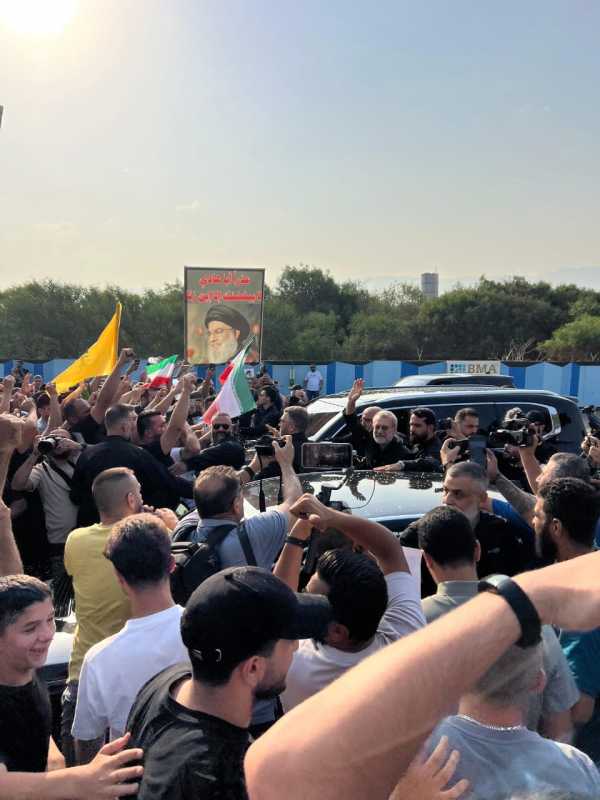 الدكتور علي لاريجاني  ثقوا تماما أننا سنقف إلى جانب شعب لبنان العزيز في مختلف الظروف.