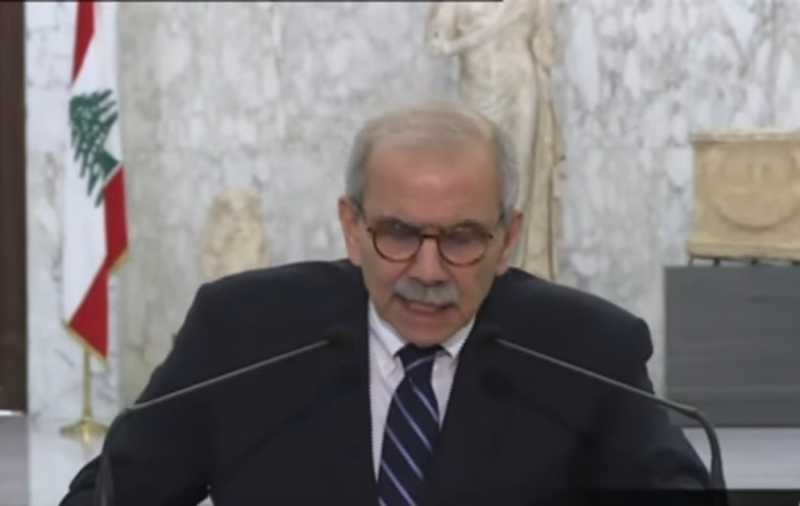 وصل الرئيس المكلف تشكيل الحكومة اللبنانية الى قصر بعبدا حيث اجتمع مع رئيس الجمهورية جوزيف عون ورئيس 