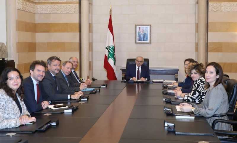 سلام لإجراء «نفضة شاملة» في الإدارة ومكافحة المحسوبيات