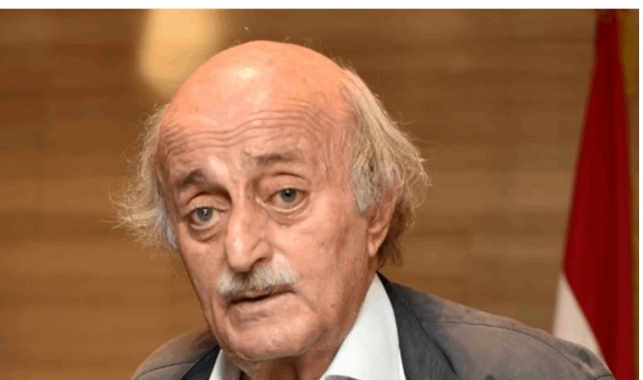 جنبلاط لمصالحة في السويداء برعاية الدولة السورية