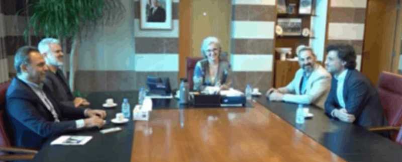 وفد من حزب الله يزور الوزيرة ريما كرامي وفد من حزب الله يزور الوزيرة ريما كرامي