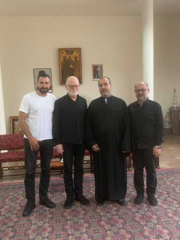 قام وفد يترأسه عضو مجلس بلدية بيروت المهندس عماد فقيه