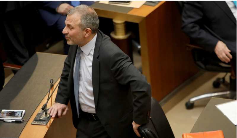 باسيل يمنعون تسليح الجيش بذريعة ذهابه للشيعة