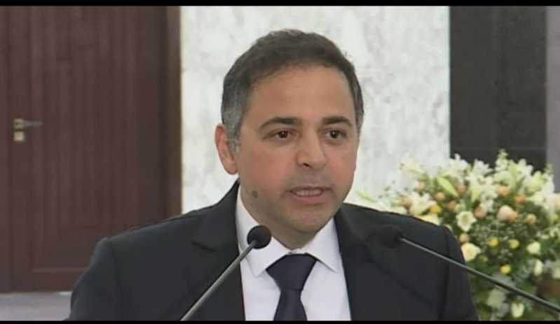 حـاكـم مـصـرف لـبـنـان بـالإنـابـة وسـيـم مـنـصـوري مـن بـعـبـدا