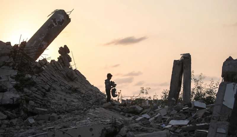 رغم الدمار والحصار... طلاب الثانوية العامة في غزة يحتفلون بنجاحهم