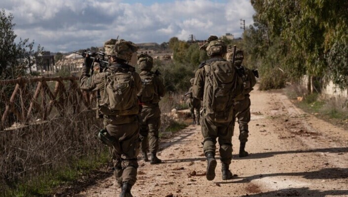 وزير الدفاع الصهيوني بدءا من اليوم سيبقى الجيش في منطقة عازلة في لبنان مكونة من 5 مواقع