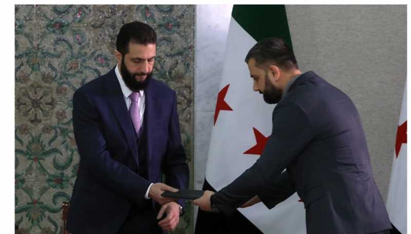 الهجري يرفض الإعلان الدستوري للحدّ من «الصلاحيات الاستئثارية»