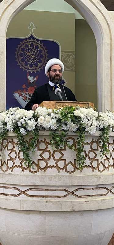 ‏الشيخ علي دعموش خلال كلمته في خطبة الجمعة