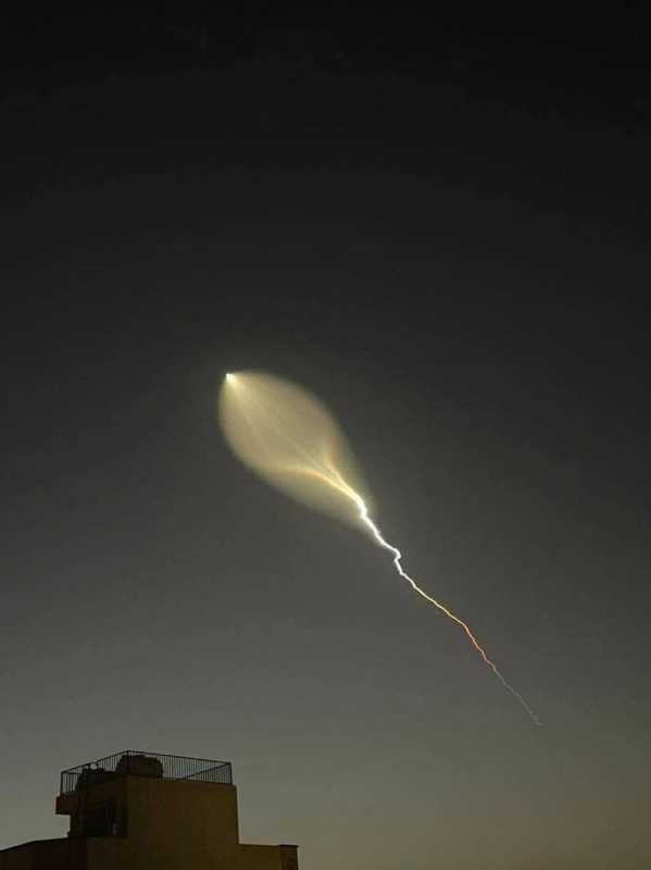 إعلام العدو صفارات الإنذار تدوي من "نتانيا" شمالًا حتى "أسدود" جنوبًا مرورًا بـ&