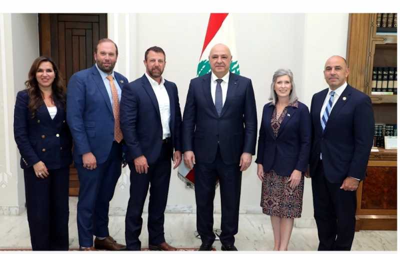 عون دعم الجيش ضروري لأداء واجبه الوطني