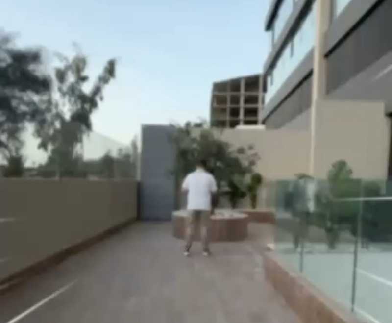  علي برو  ينشر