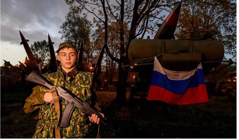 تحفّظ روسي على الفاتيكان... وترامب يعلن عن صفقة لتبادل الأسرى