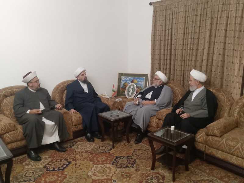 اللجنة التحضيرية للقاء العلمائي الأول لإحياء الذكرى السنوية الأولى لاستشهاد الشهيد الأسمى السيد حسن 