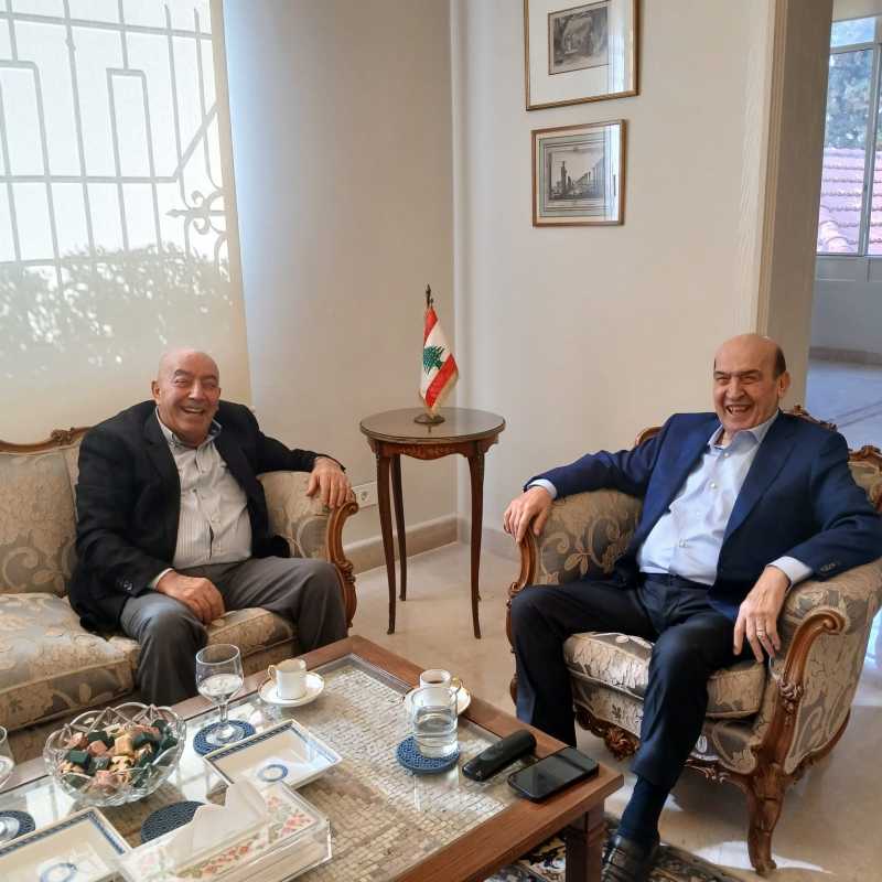 المرشح المقداد يزور الوزير والنائب السابق الخوري