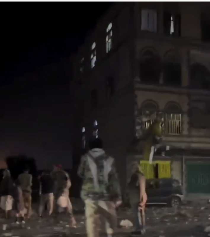 قائد أنصار الله في اليمن السيد عبد الملك بدر الدين الحوثي