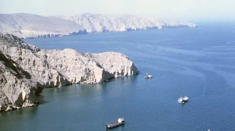 مضيق هرمز ورقة «نووية» بيد إيران... هل تستخدمها؟