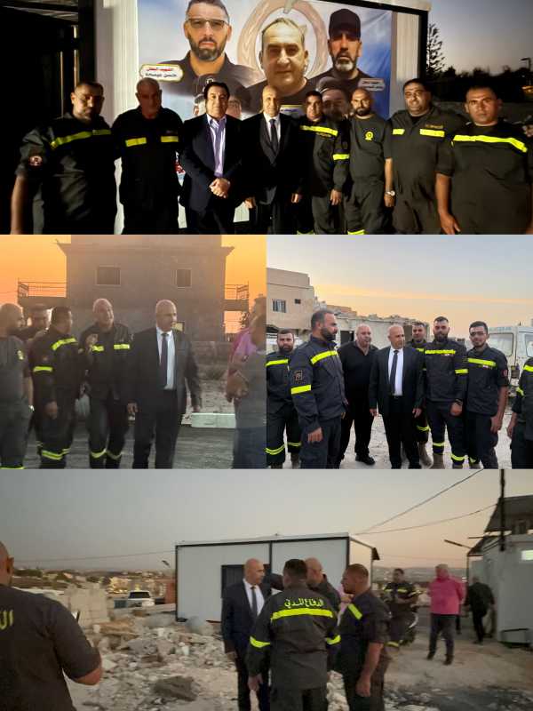 مدير عام الدفاع المدني العميد عماد خريش يضيء شمعة عن ارواح الشهداء في بلدة دردغيا