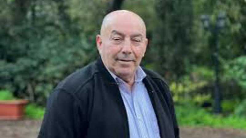 طلال محسن المقداد يستنكر الغارة على الضاحية الجنوبية ويؤكد التمسّك بالدولة والجيش