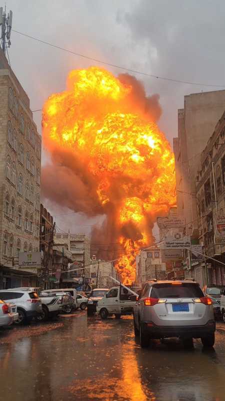 العد الإسرائيلي الارهابي يعتدي على العاصمة صنعاء في اليمن بعشرات الغارات