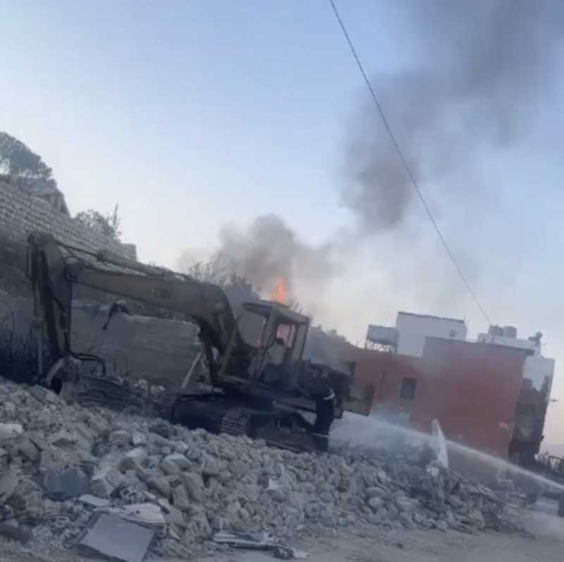  مجدداً، للمرة الثانية محلقة اسرائيلية ألقت قنبلة على  جرافة في بلدة الخيام 