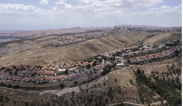 حماس» تحذّر من مصادرة الأراضي بالضفة... وتدعو لمزيد من الثبات